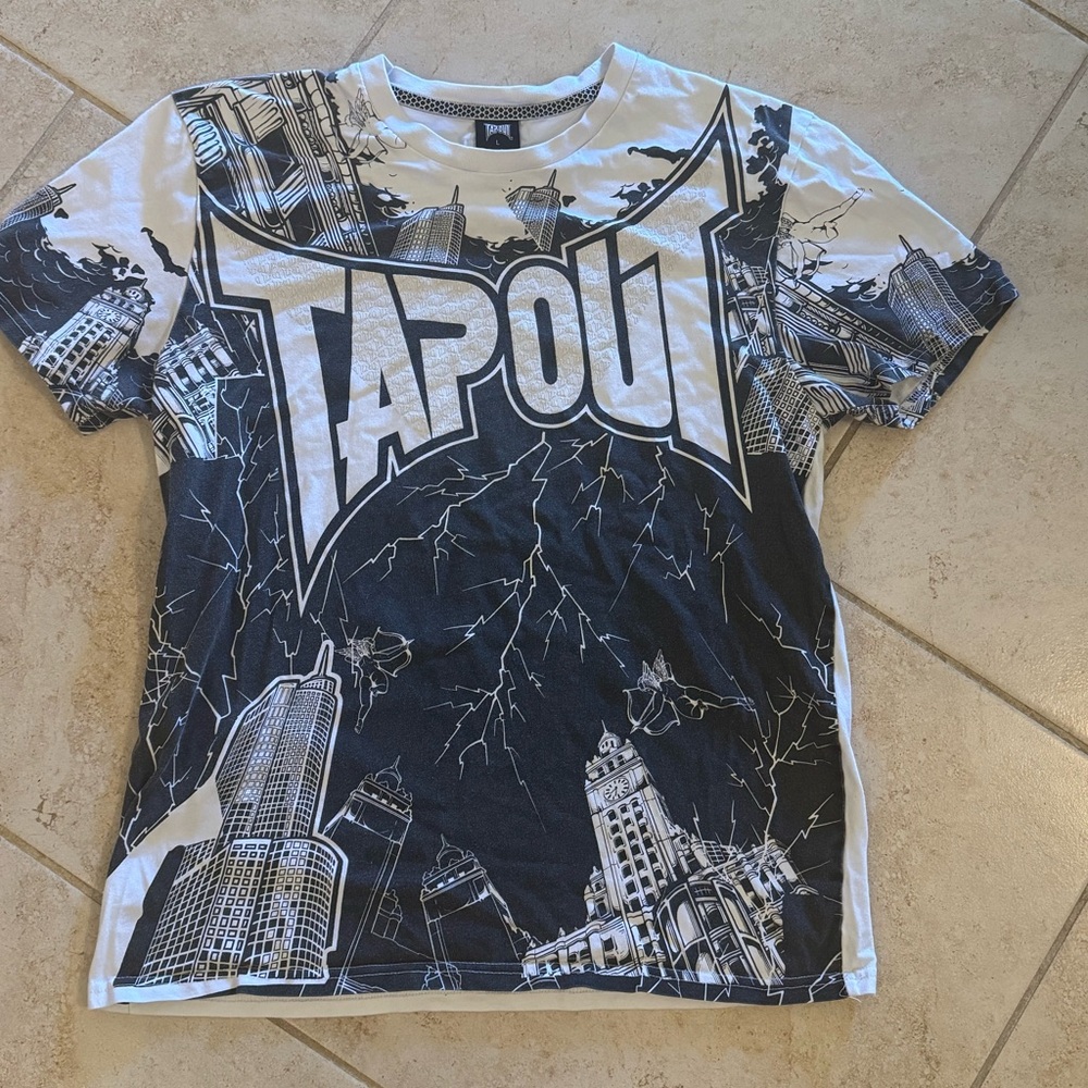 Tapout Shirt Mens L Cityscape BLACK /WHITE  Graphic Grunge Y2K Vintage